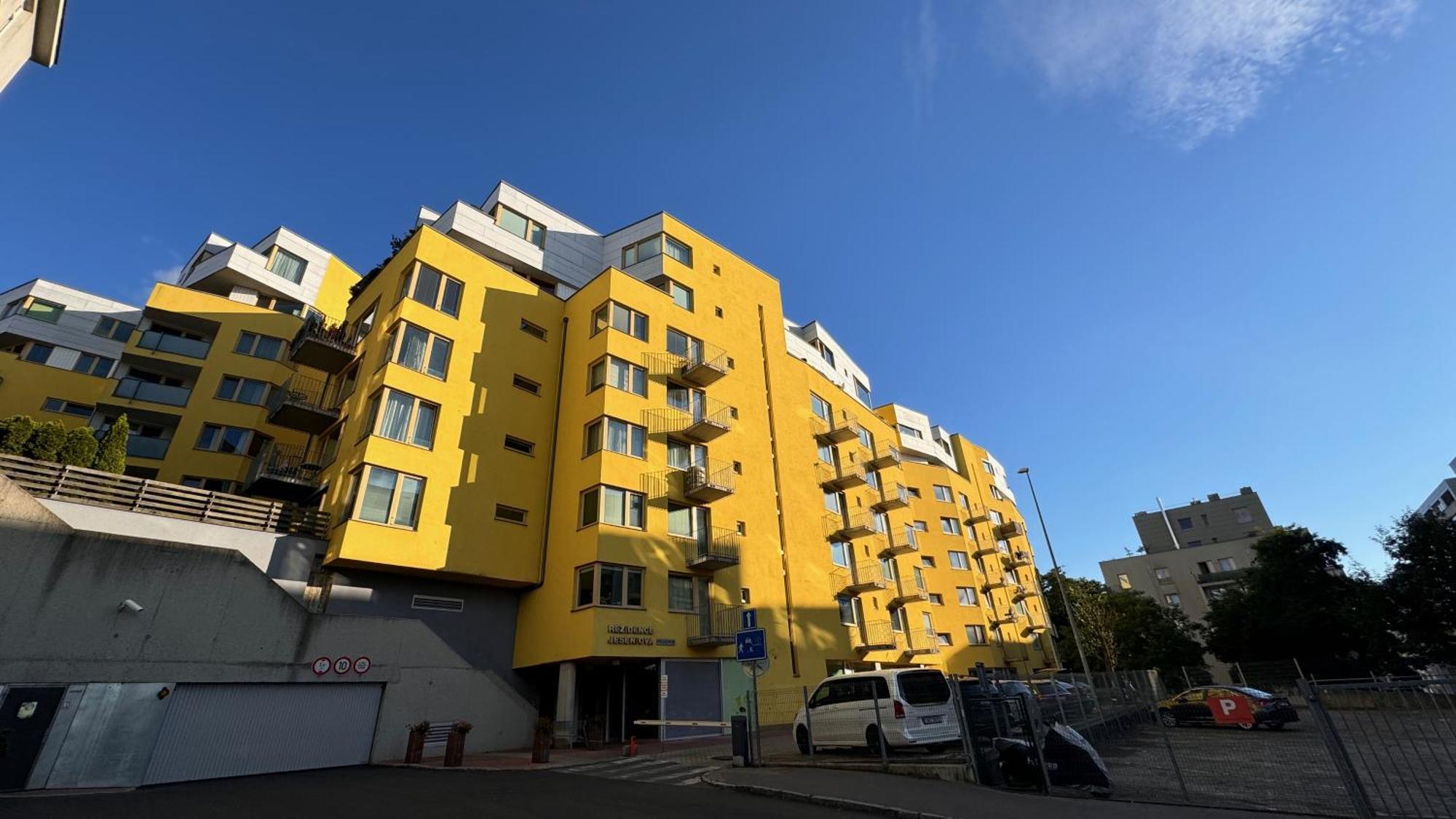 Rezidence Jeseniova Prague Apartment ภายนอก รูปภาพ